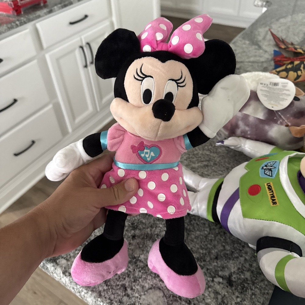 Disney Junior Minnie Mouse Singing Fun Minnie 12 inch Plush Talking Lights WORKS